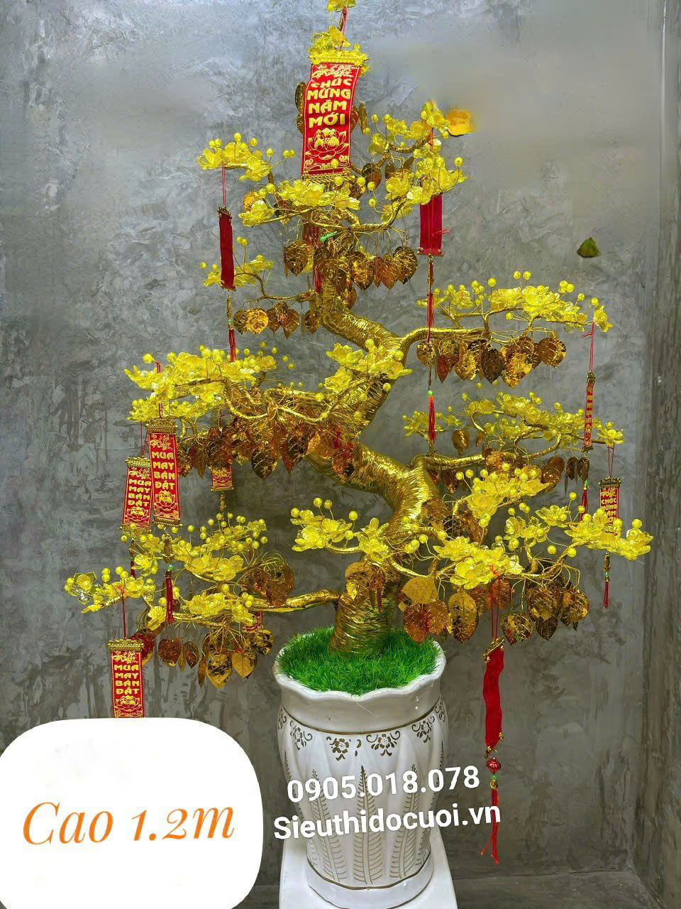 Hoa Mai Pha Lê Hoa Mai Pha Lê