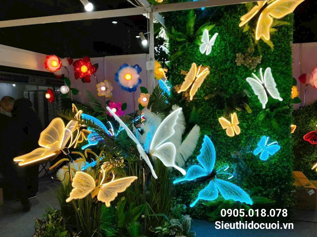 Đèn Led Cánh Bướm Có Động Cơ Đèn Led Cánh Bướm Có Động Cơ