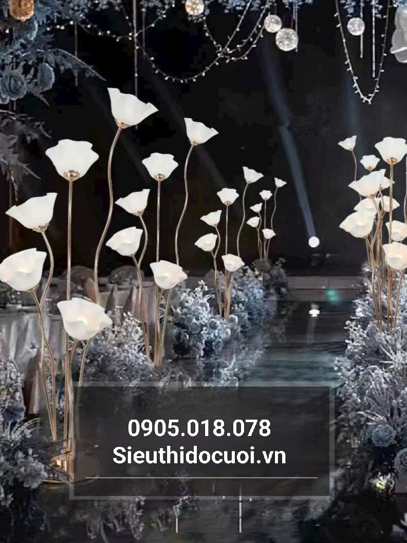 Đèn dẫn lối đám cưới hoa chuông Đèn dẫn lối đám cưới hoa chuông