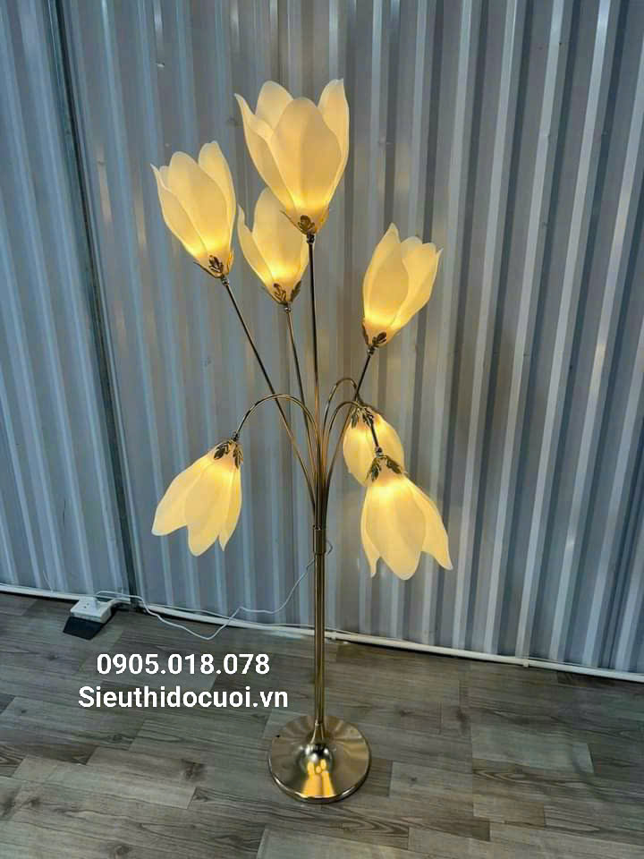 Đèn dẫn lối đám cưới hoa mộc lan Đèn dẫn lối đám cưới hoa mộc lan