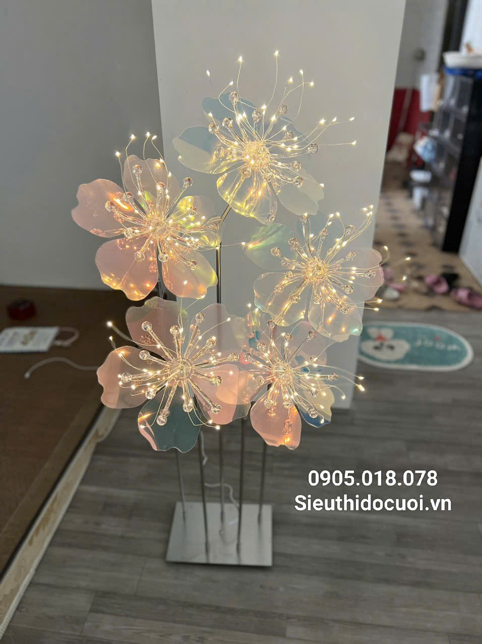 Đèn dẫn lối đám cưới hoa mai Đèn dẫn lối đám cưới hoa mai