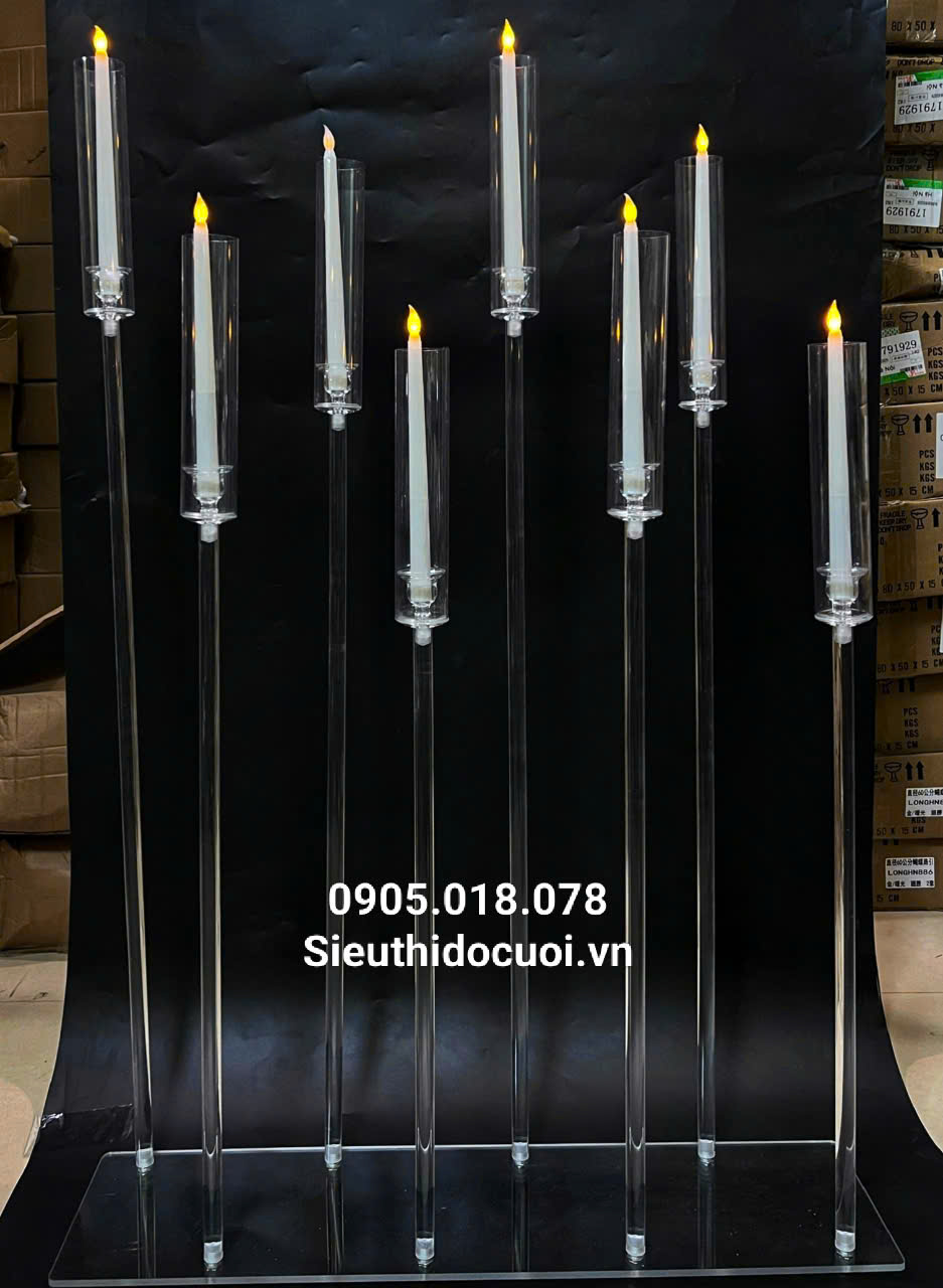 Đèn dẫn lối đám cưới mica đế ngang 8 cây Đèn dẫn lối đám cưới mica đế ngang 8 cây