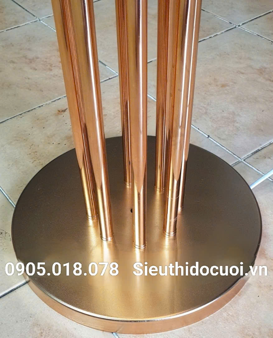 Đèn dẫn lối đám cưới bình hoa Đèn dẫn lối đám cưới bình hoa