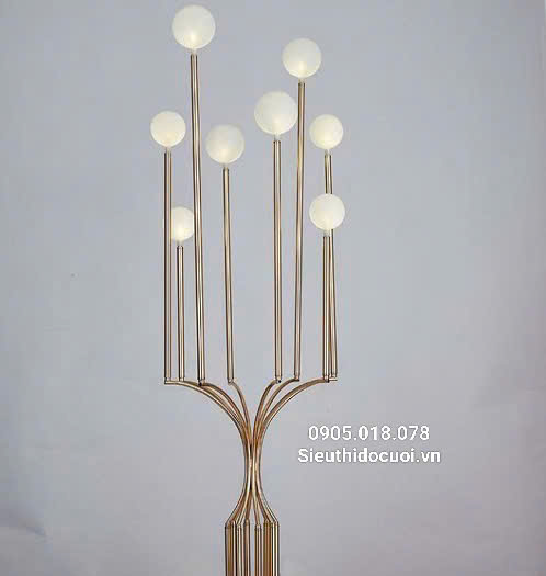 Đèn dẫn lối đám cưới bình hoa Đèn dẫn lối đám cưới bình hoa