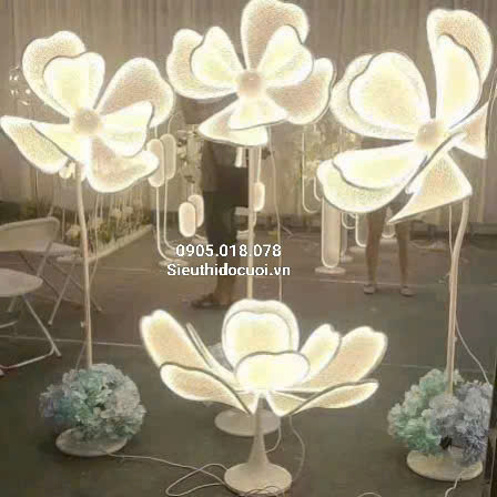 Đèn dẫn lối đám cưới hoa led đại Đèn dẫn lối đám cưới hoa led đại