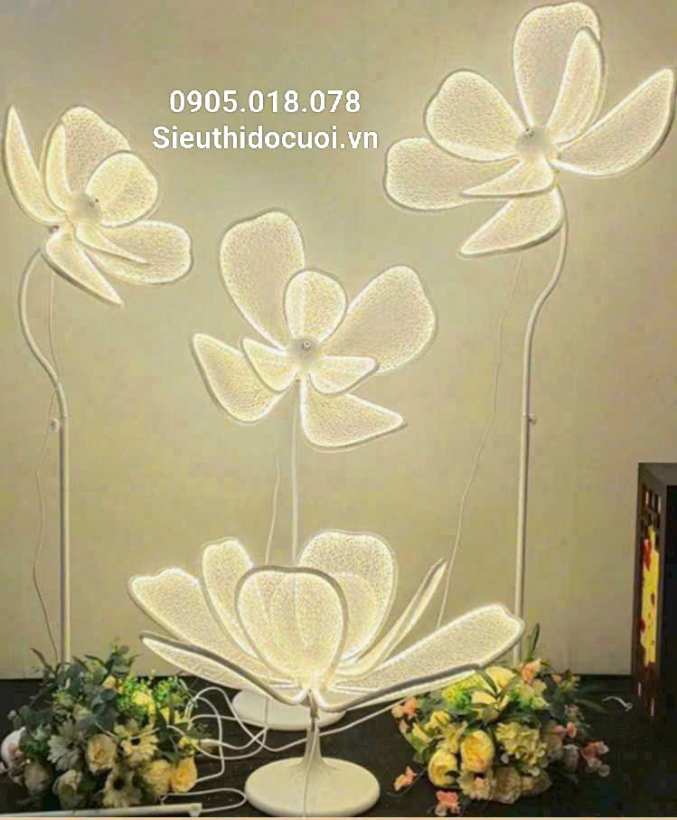Đèn dẫn lối đám cưới hoa led đại Đèn dẫn lối đám cưới hoa led đại
