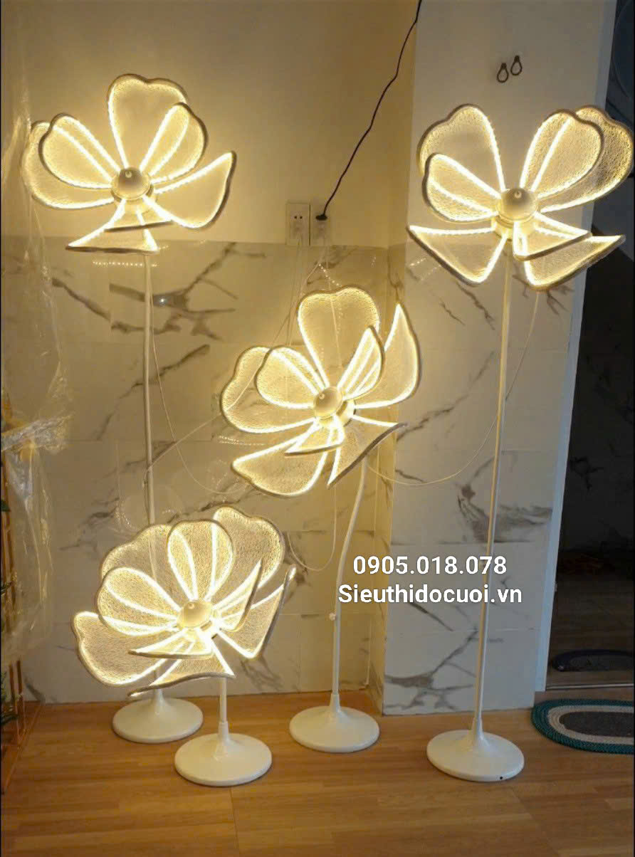 Đèn dẫn lối đám cưới hoa led đại Đèn dẫn lối đám cưới hoa led đại