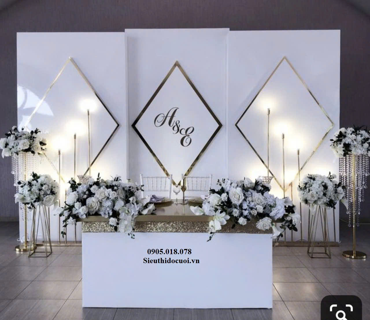 Đèn dẫn lối đám cưới đế ngang 1m Đèn dẫn lối đám cưới đế ngang 1m