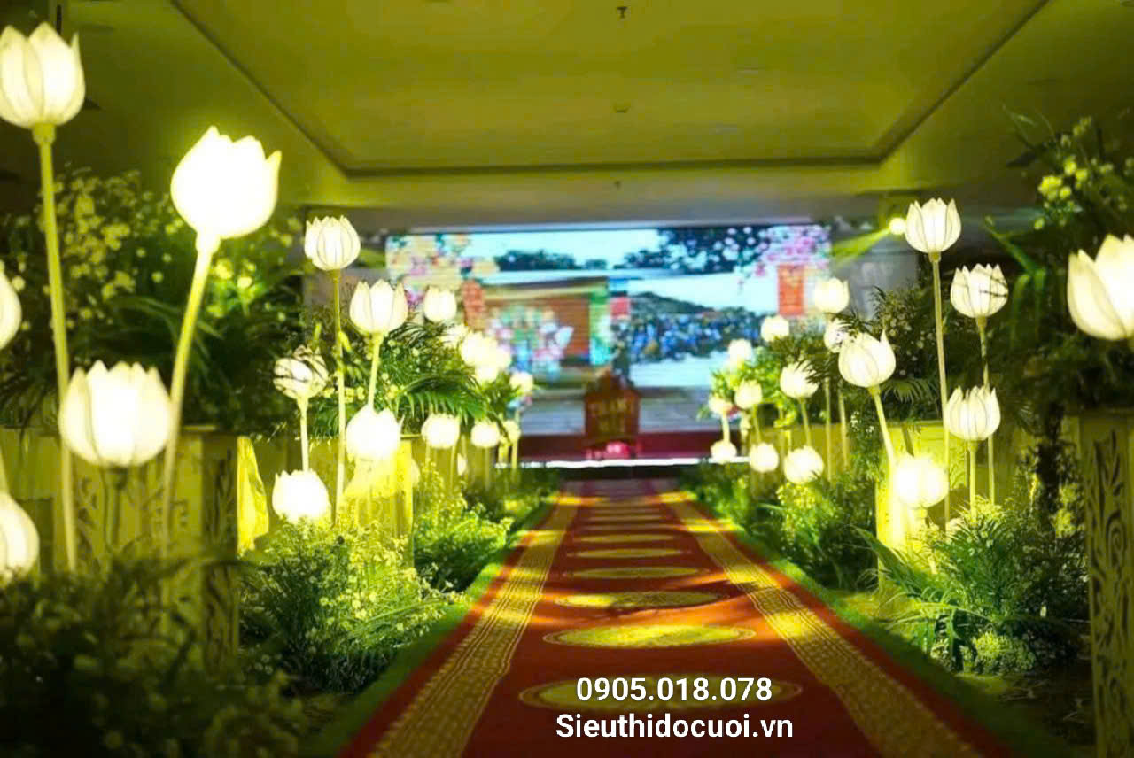 Đèn dẫn lối đám cưới hoa sen Đèn dẫn lối đám cưới hoa sen