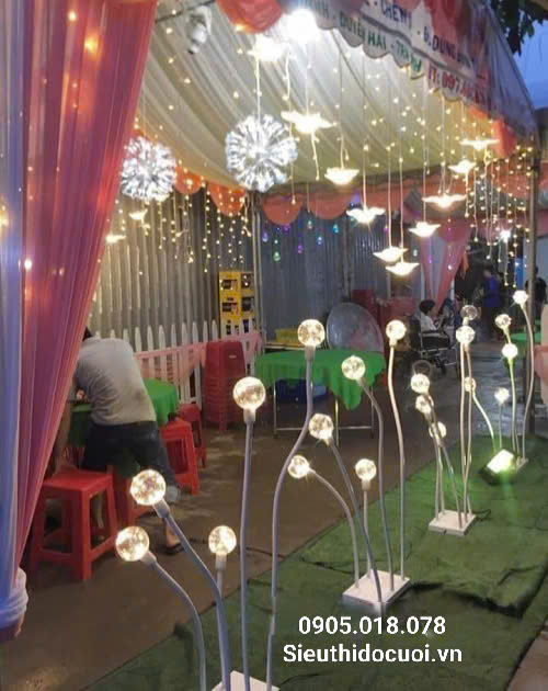 Đèn dẫn lối đám cưới bóng rối 5 ngọn Đèn dẫn lối đám cưới bóng rối 5 ngọn