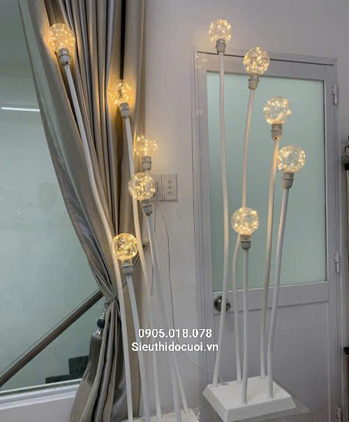 Đèn dẫn lối đám cưới bóng rối 5 ngọn Đèn dẫn lối đám cưới bóng rối 5 ngọn