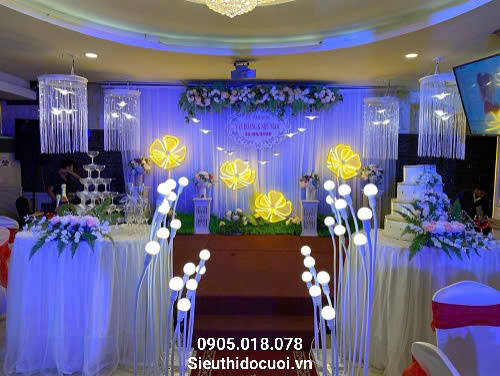 Đèn dẫn lối đám cưới 10 ngọn bóng tròn Đèn dẫn lối đám cưới 10 ngọn bóng tròn