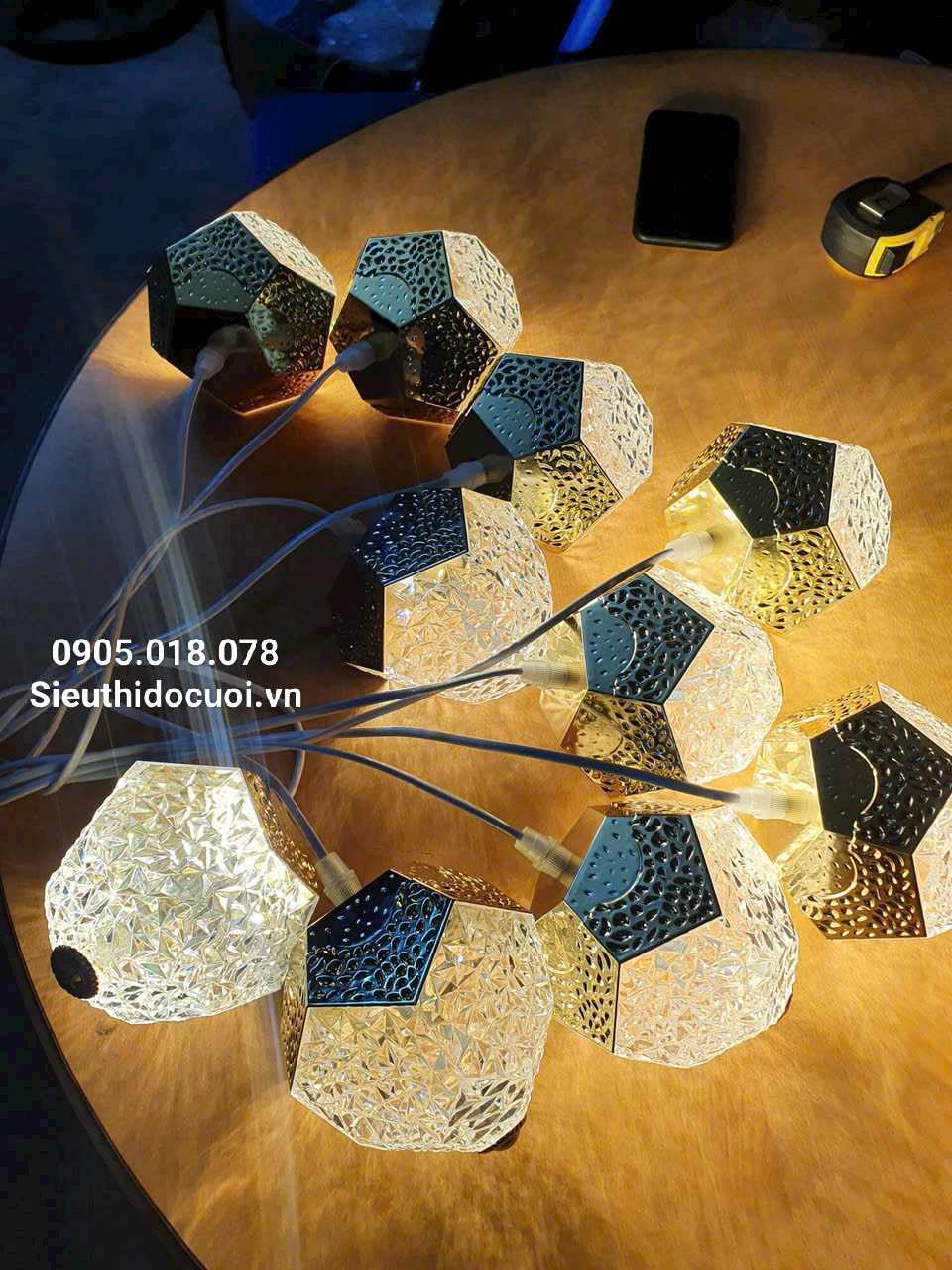 Đèn trang trí đám cưới thả led dâu tây Đèn trang trí đám cưới thả led dâu tây