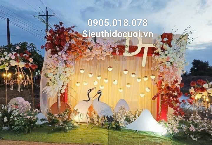 Đèn trang trí đám cưới thả led dâu tây Đèn trang trí đám cưới thả led dâu tây