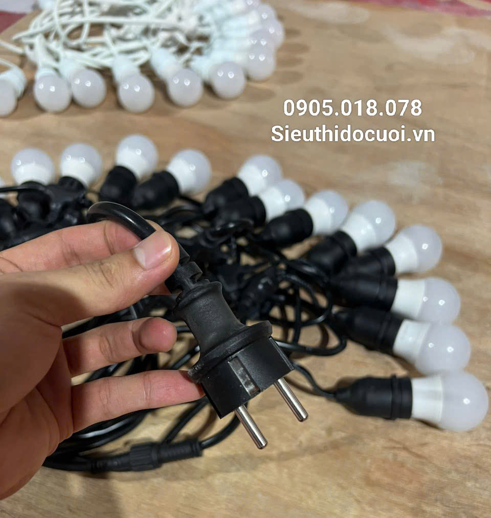 Dây đèn trang trí ngoài trời Dây đèn trang trí ngoài trời