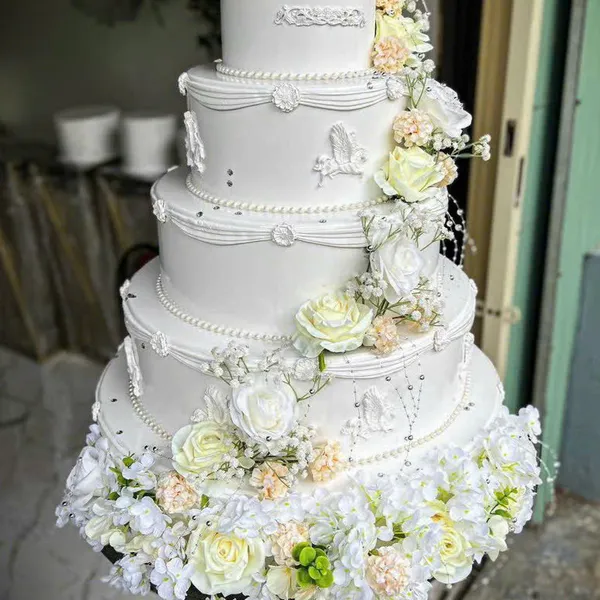 BÁNH KEM GIẢ CAO CẤP