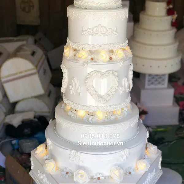 BÁNH KEM GIẢ CAO CẤP