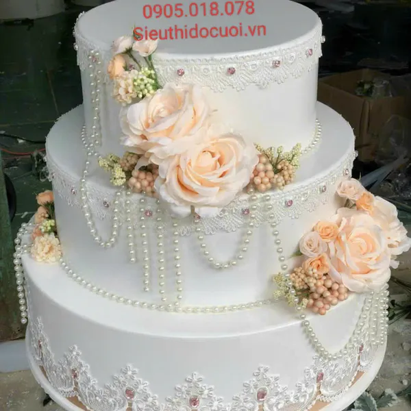 Bánh kem mô hình 3 tầng