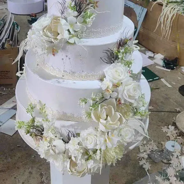 Bánh kem mô hình 4 tầng