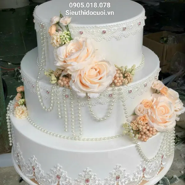 Bánh kem mô hình 3 tầng