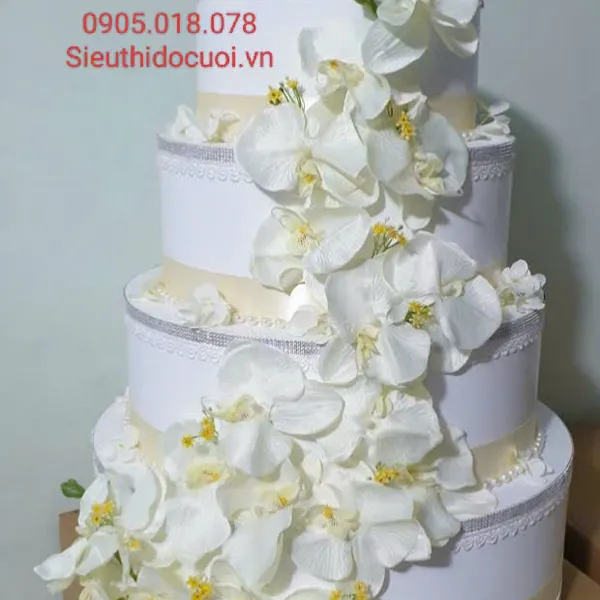 Bánh kem mô hình 4 tầng