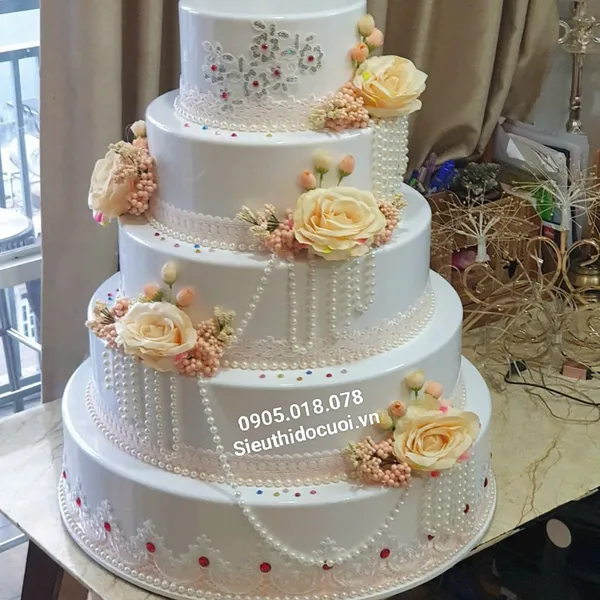 Bánh kem mô hình 5 tầng