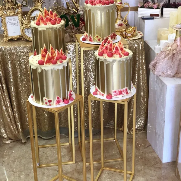 Bánh kem mô hình bằng bột