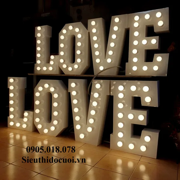 Chữ cái mica có đèn led