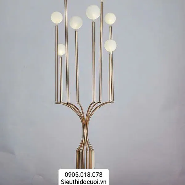 Đèn dẫn lối đám cưới bình hoa