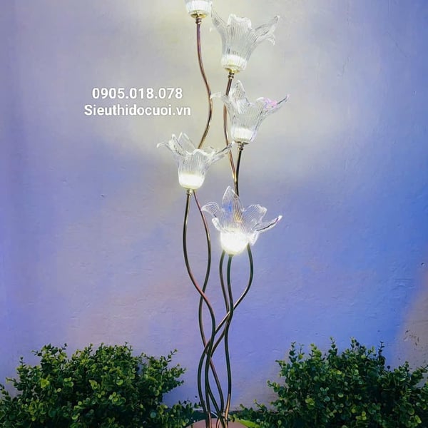Đèn Dẫn Lối Đám Cưới Hoa Bách Hợp Bông Nhỏ