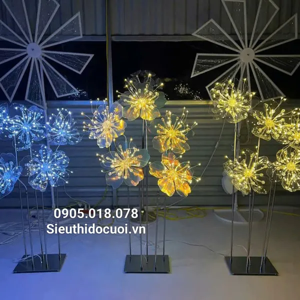 Đèn dẫn lối đám cưới hoa mai