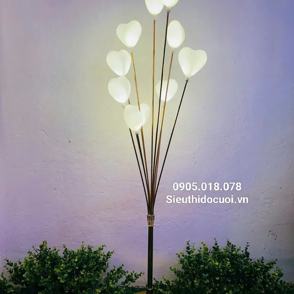 Đèn dẫn lối đám cưới trái tim