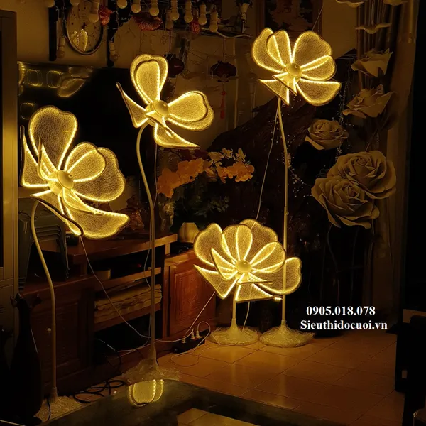 Đèn hoa Lan bông lớn dẫn lối sân khấu