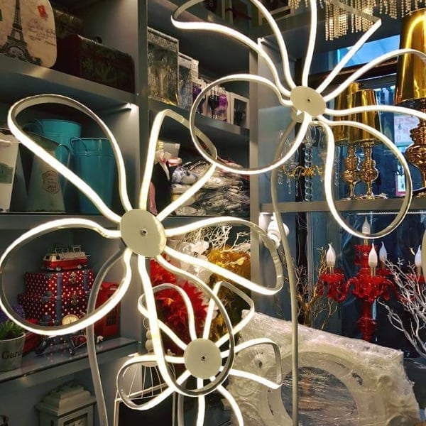 Đèn sân khấu đám cưới led bông hoa