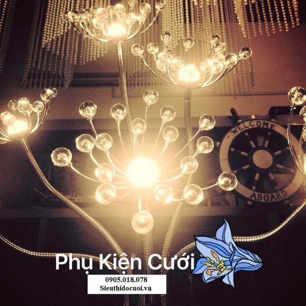 Đèn trang trí đám cưới hoa Bồ Công Anh