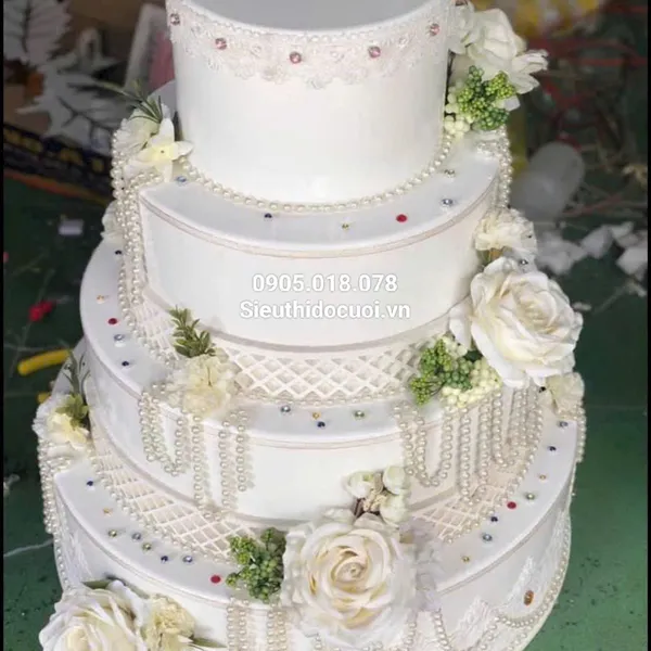 Thùng tiền đám cưới hình bánh kem