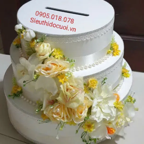 Thùng tiền đám cưới hình bánh kem 3 tầng