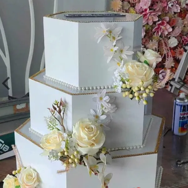 Thùng tiền đám cưới hình bánh kem lục giác TT26