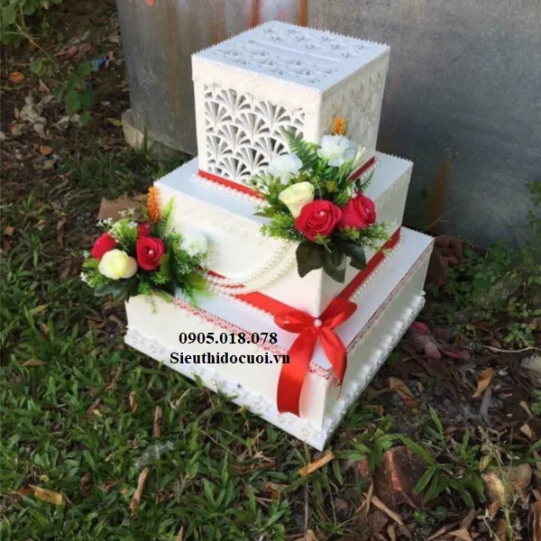 Thùng tiền đám cưới hình bánh kem vuông TT25