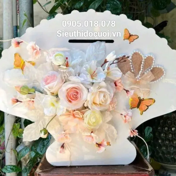 Thùng tiền đám cưới hình cánh quạt