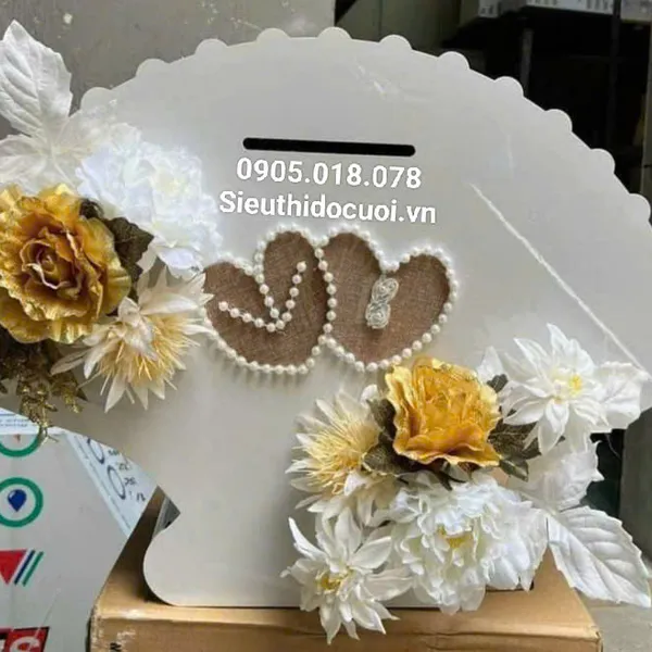 Thùng tiền đám cưới hình cánh quạt