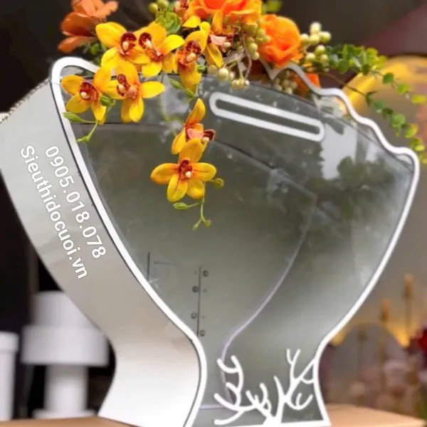 Thùng tiền đám cưới hình cánh quạt