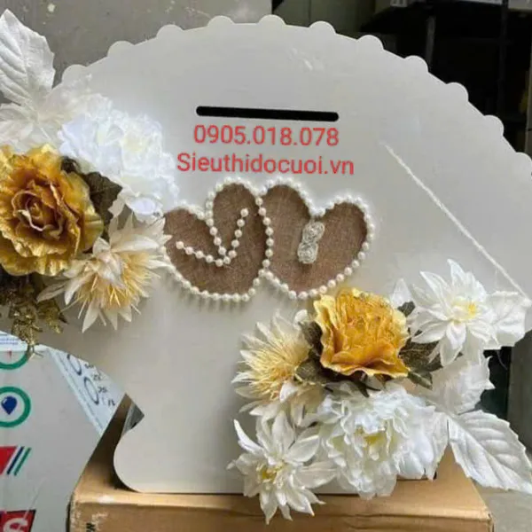 Thùng tiền đám cưới hình cánh quạt