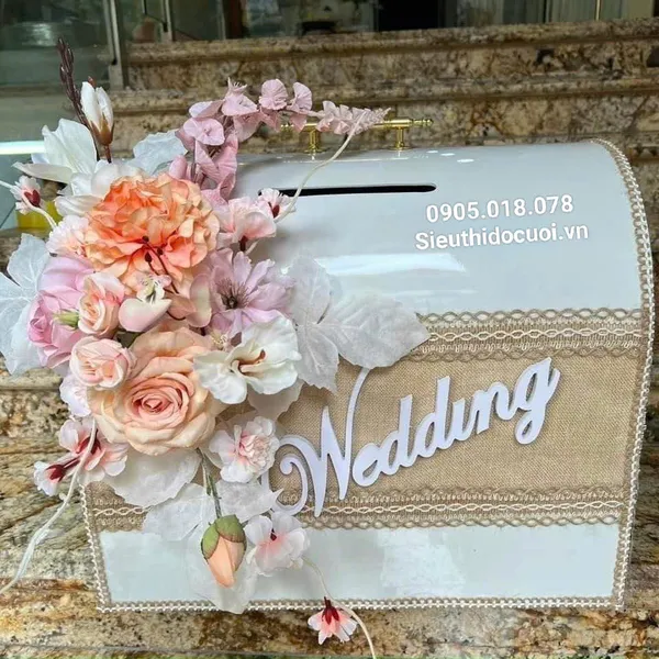 Thùng tiền đám cưới hình rương