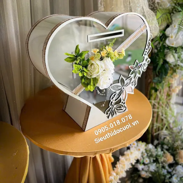 Thùng tiền đám cưới hình trái tim