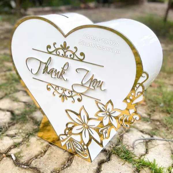 Thùng tiền đám cưới hình trái tim