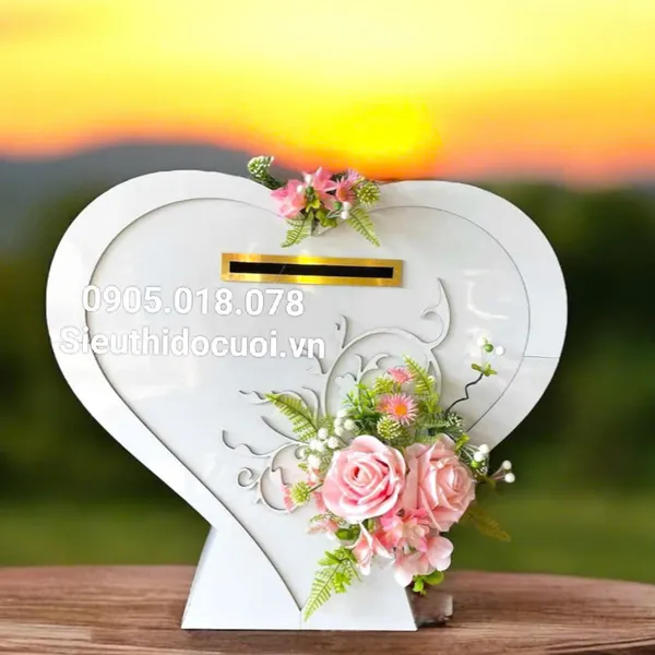 Thùng tiền đám cưới hình trái tim TT10