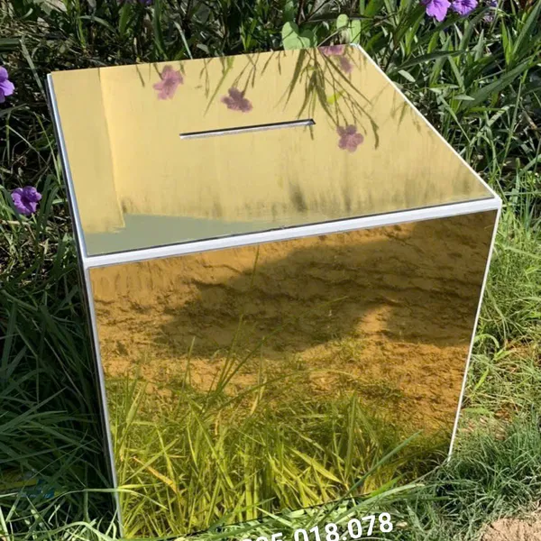 Thùng tiền đám cưới hình vuông