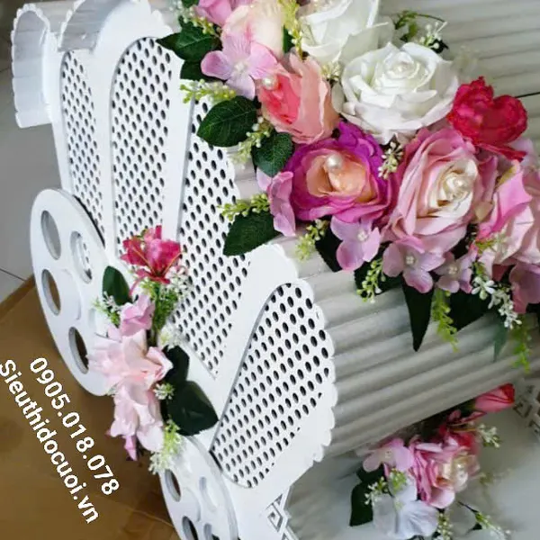 Thùng tiền đám cưới hình xe ngựa