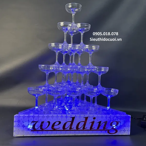 THÁP RƯỢU ĐÁM CƯỚI XẾP TẦNG HÌNH TAM GIÁC MẪU TL34